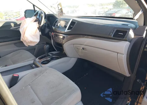 2017 Honda Pilot Lx z USA, uszkodzony, nr VIN 5FNYF6H13HB030575